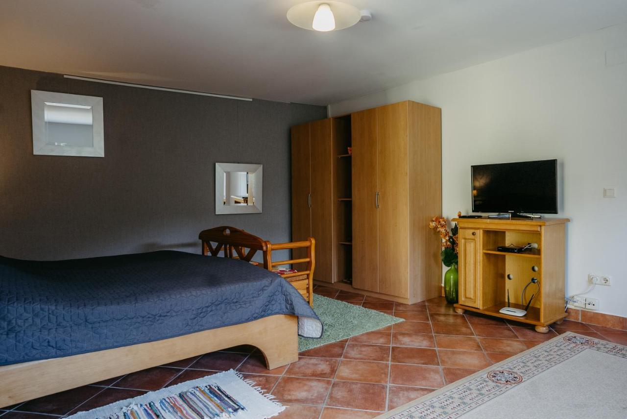 Apartment Familie Cortie Spitzzicken Bagian luar foto