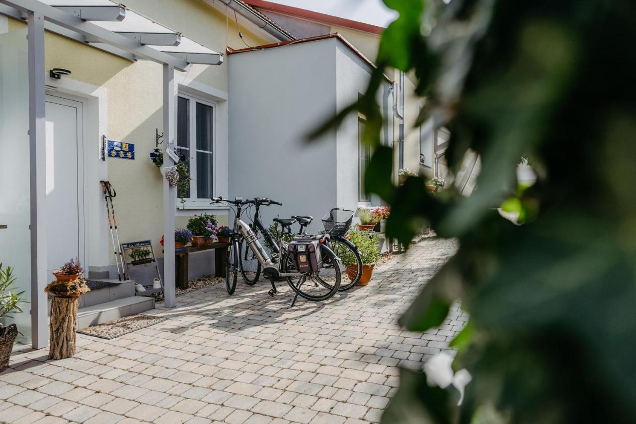 Apartment Familie Cortie Spitzzicken Bagian luar foto